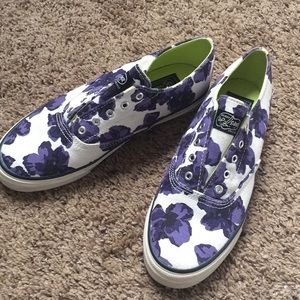 Sperry slip-on tennis shoes